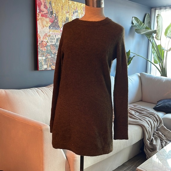 Aritzia knit dress